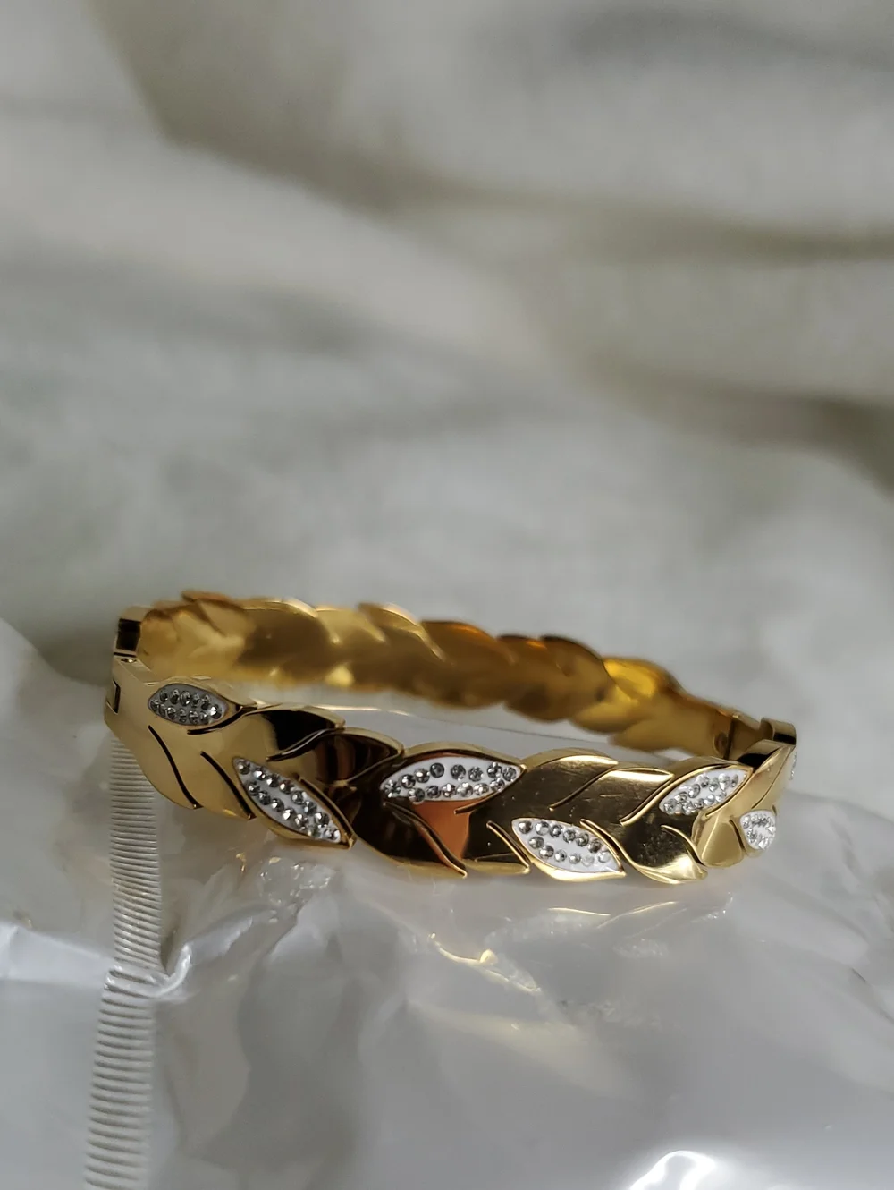 Fashion Jewelry Gold Leaf Crystal Accent Bracelet